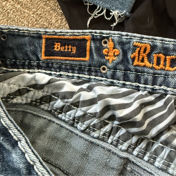 Rock Revival Betty Straight Leg Jeans Size 34 - Picture 7 of 8